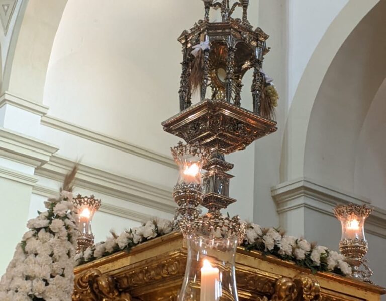 Procesión Corpus Chico